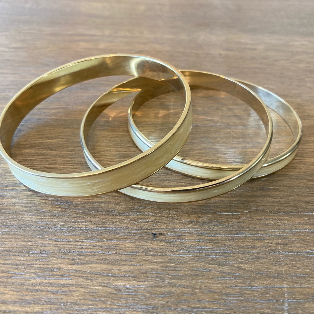 Set of 3 bangles with gold detail